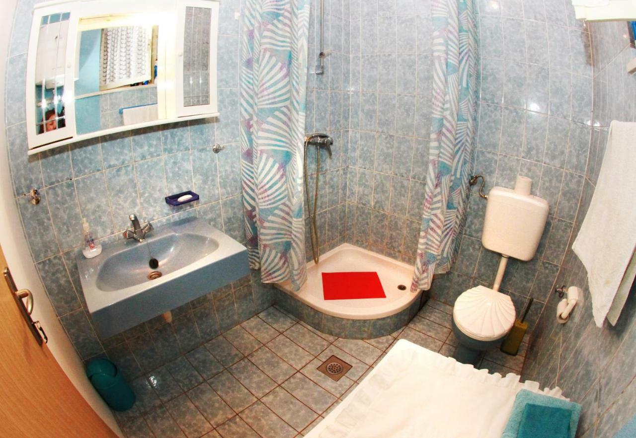 Raos Iva Apartment โตรกีร์ ภายนอก รูปภาพ